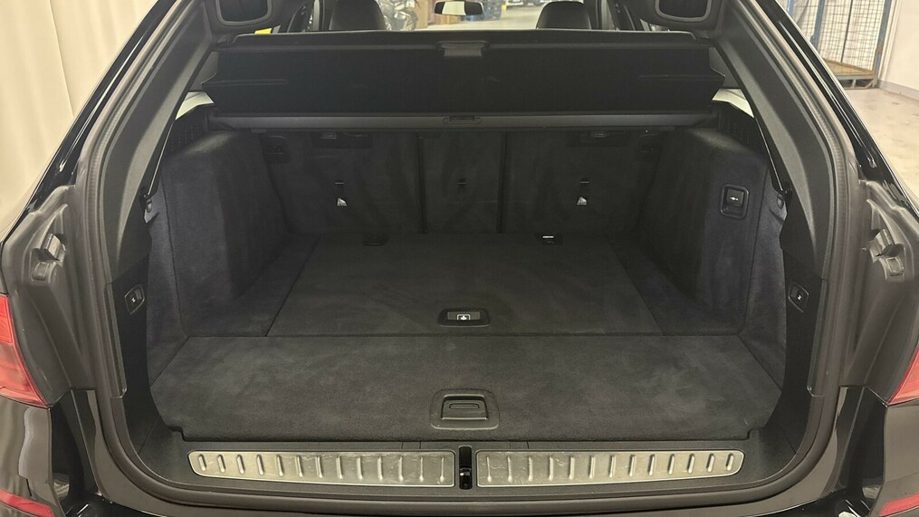 BMW Seria 5, 518