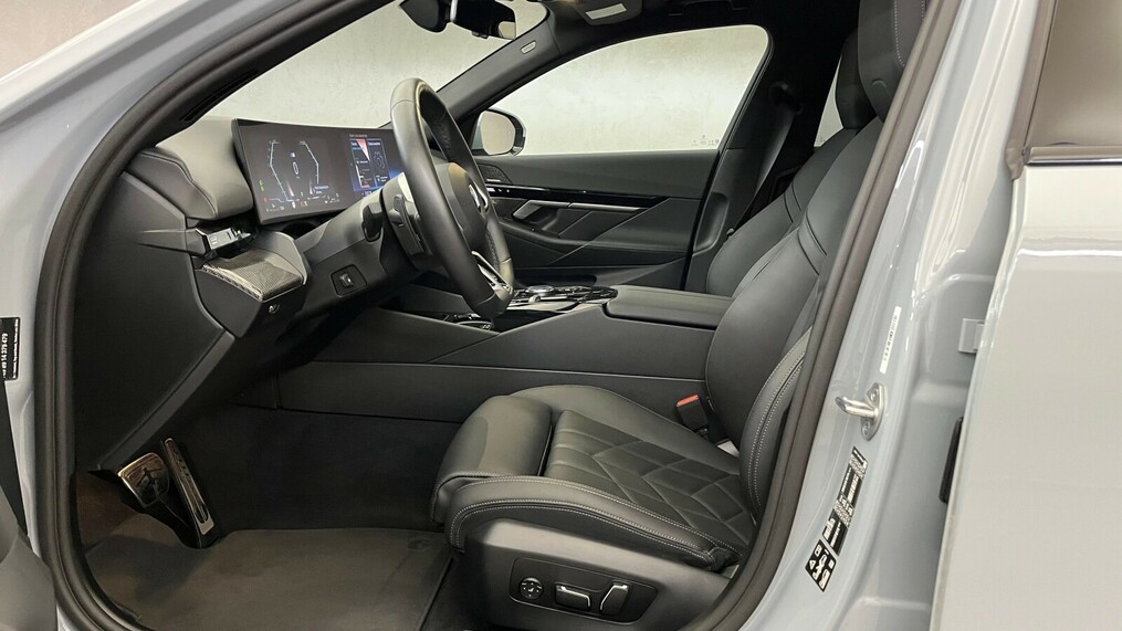 BMW Serii 5, 520