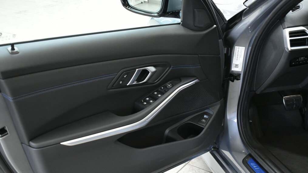 BMW Seria 3 320