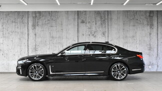 BMW Serii 7, 740