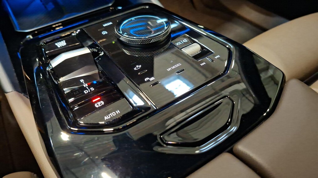BMW Serii 5, 540
