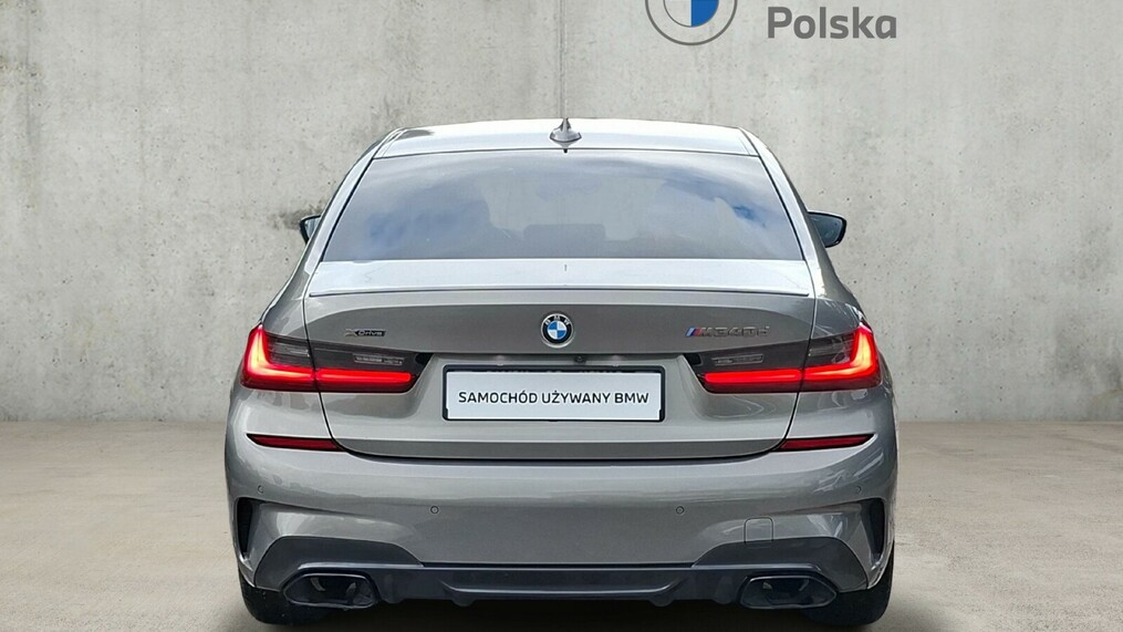 BMW Seria 3, 340