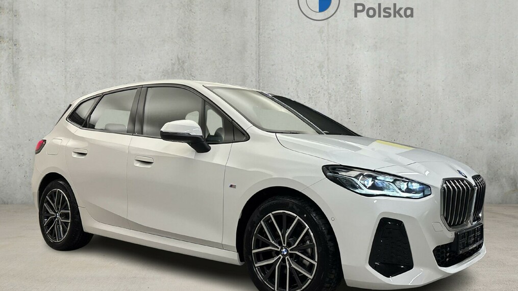 BMW Seria 2, 218
