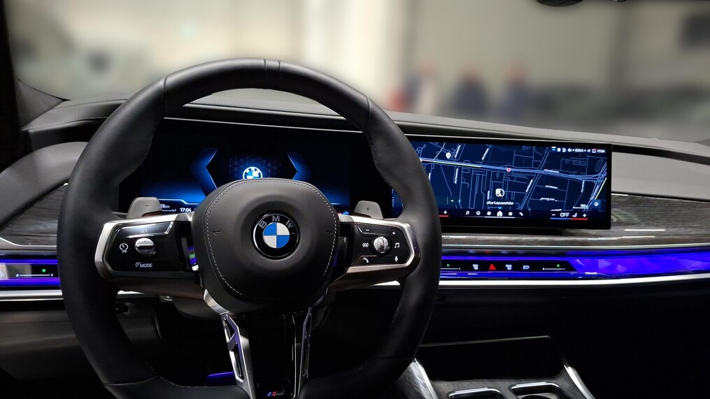 BMW Serii 7, 740