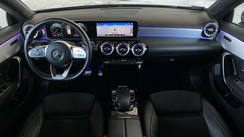 Mercedes-Benz CLA 200
