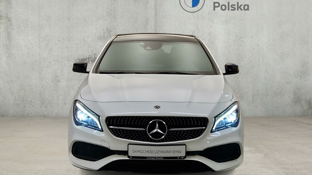 Mercedes-Benz CLA 200