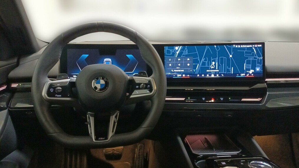 BMW Serii 5, 520