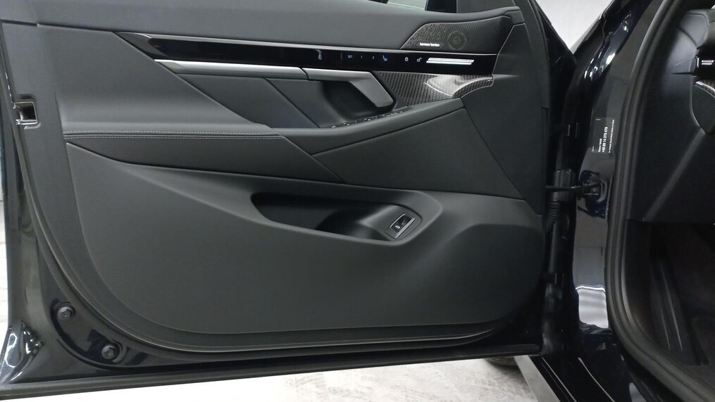 BMW Serii 5, 540
