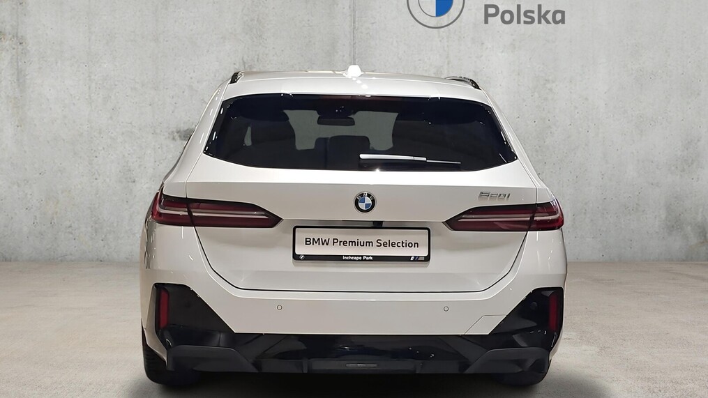 BMW Serii 5, 520