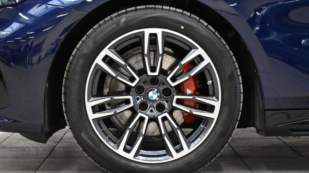 BMW Serii 5, 520