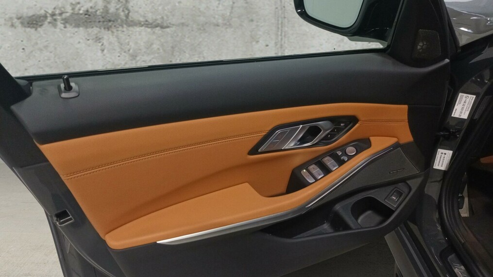 BMW Serii 3, 340