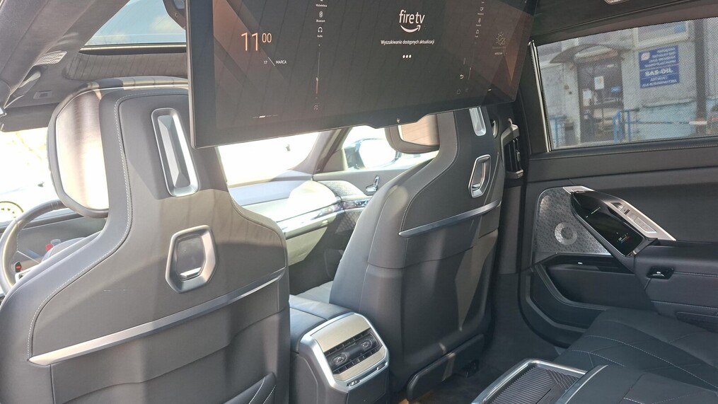BMW Serii 7, 760