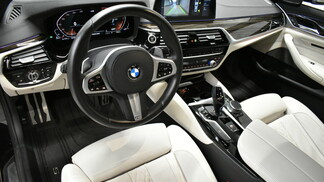 BMW Serii 5, 520