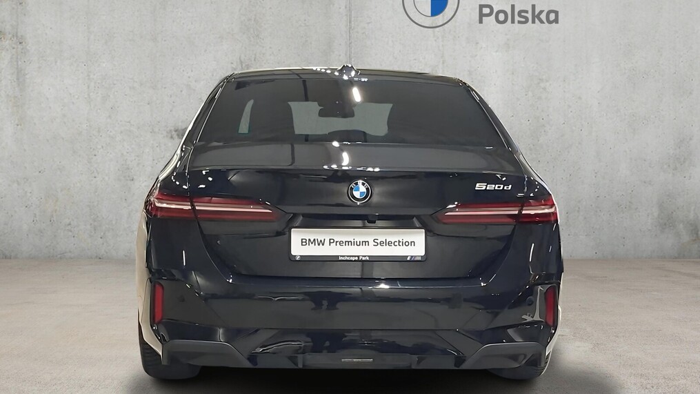 BMW Serii 5, 520