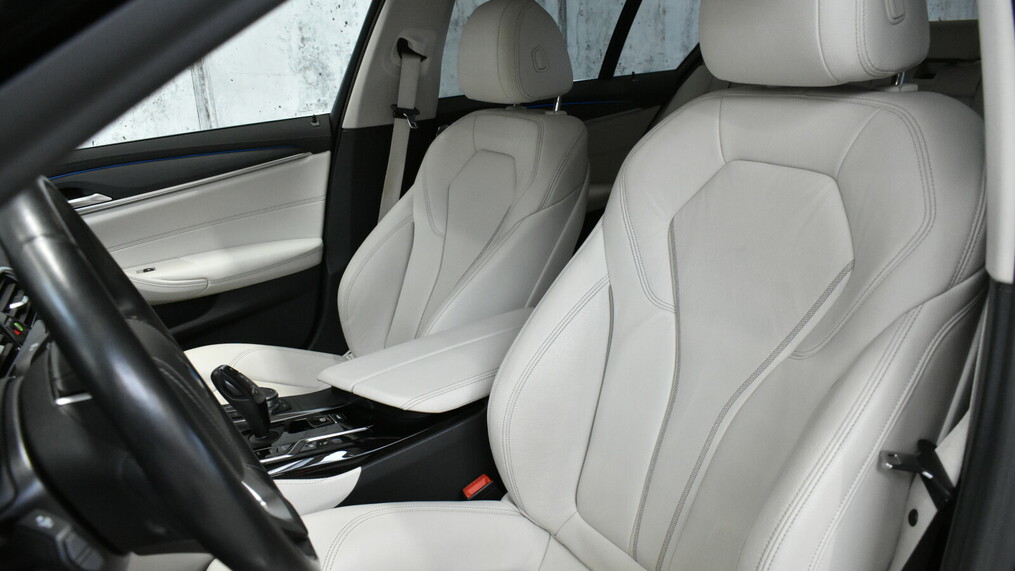 BMW Serii 5, 530