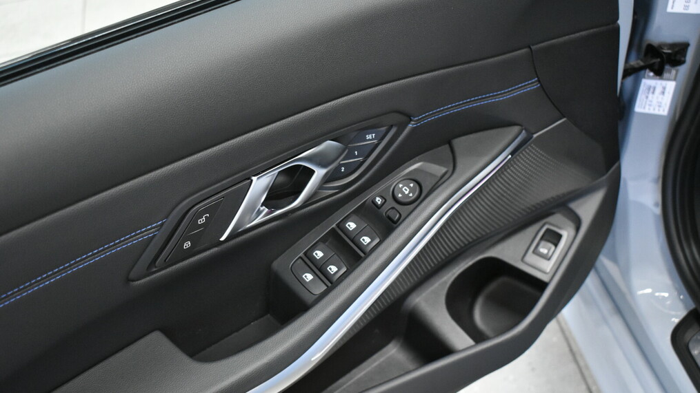 BMW Seria 3 320