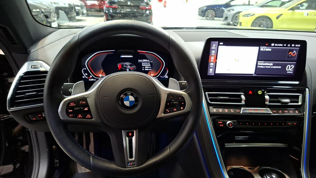 BMW Serii 8, 850