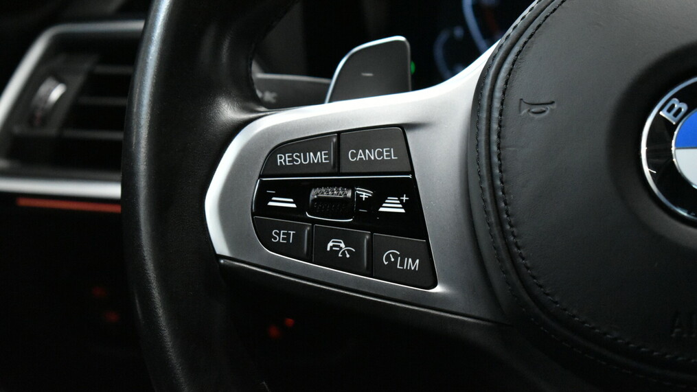 BMW Serii 3, 320