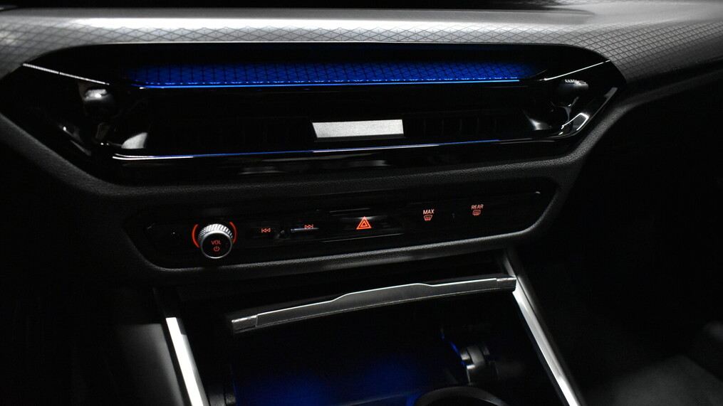 BMW Serii 3, 320