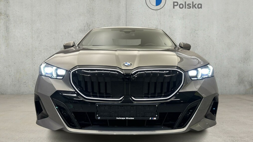 BMW Seria 5, 520