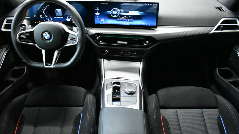 BMW Seria 3, 320