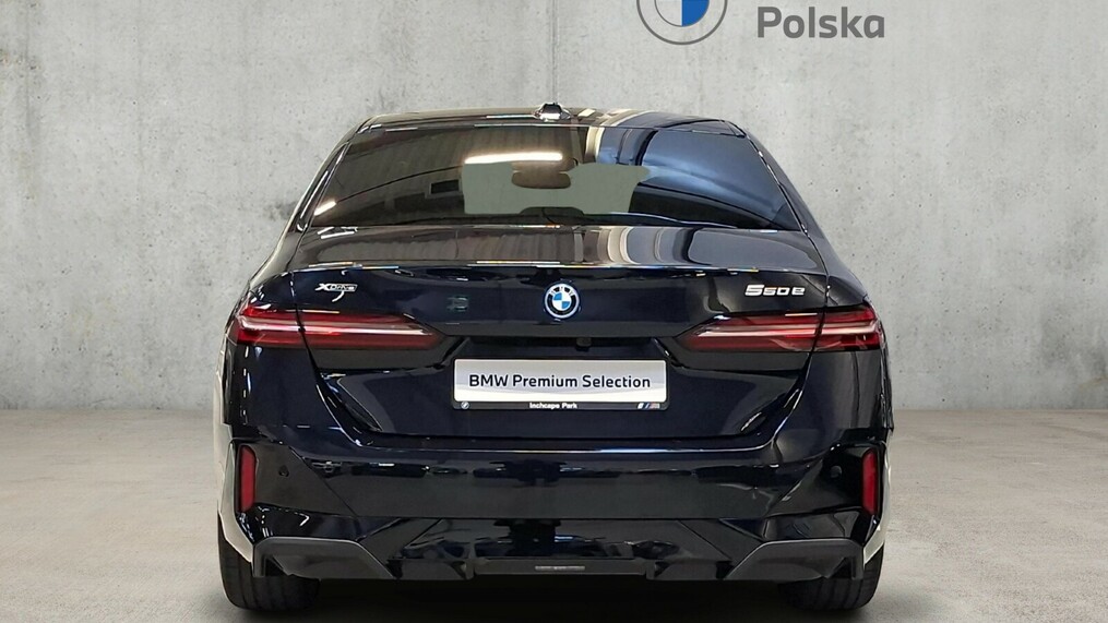 BMW Serii 5, 550