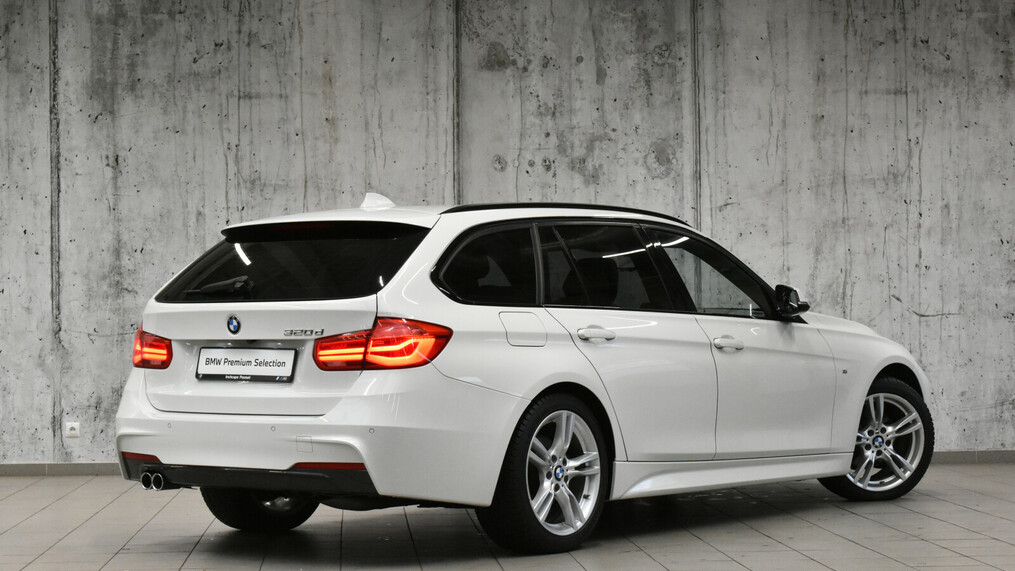 BMW Serii 3, 320