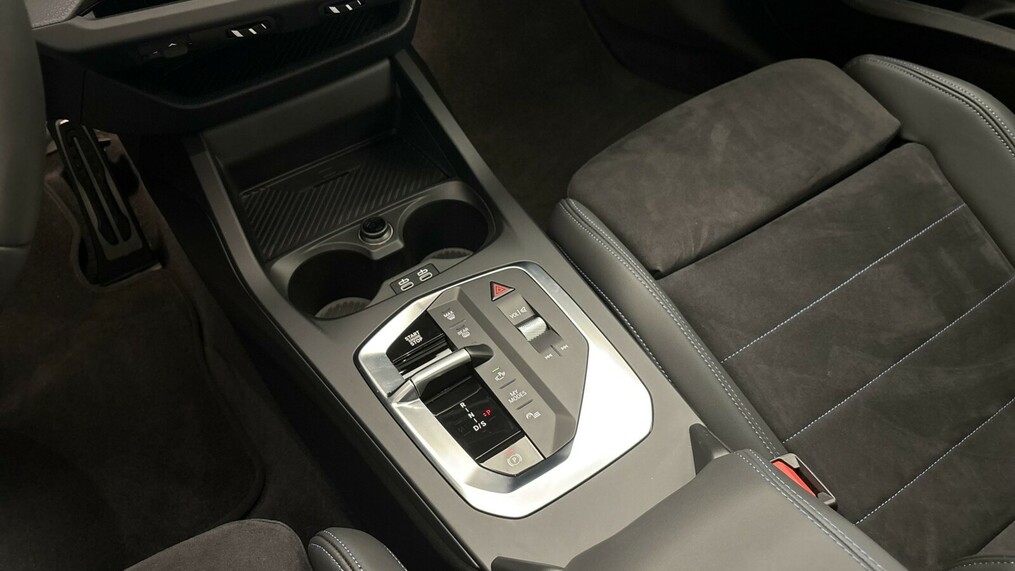 BMW Serii 2, 220