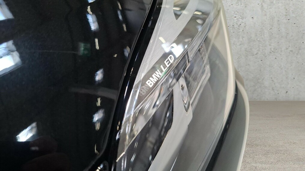 BMW Serii 2, 218