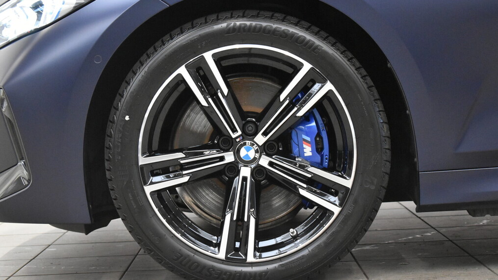 BMW Serii 3, 320