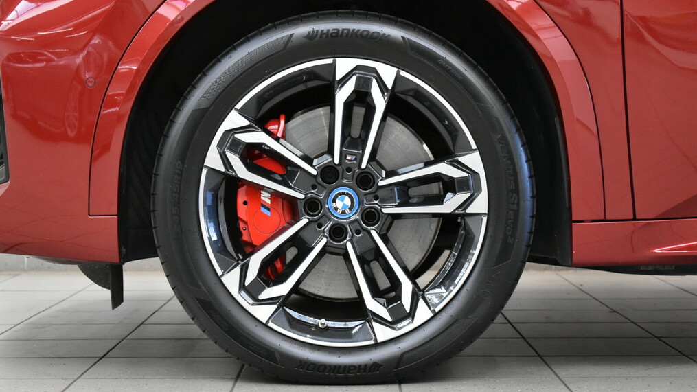 BMW iX2