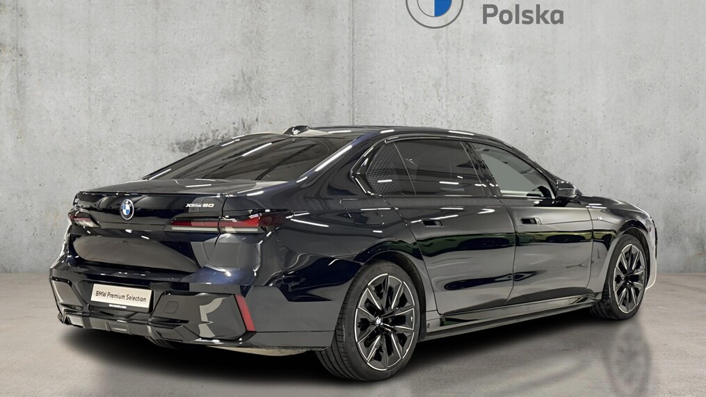 BMW Serii 7, i7