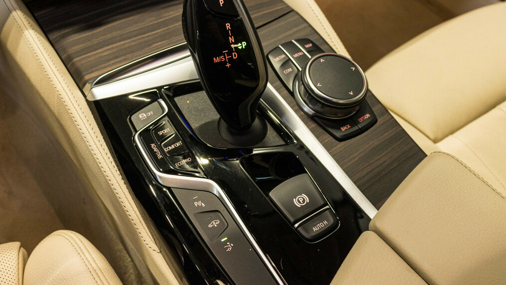 BMW 6GT
