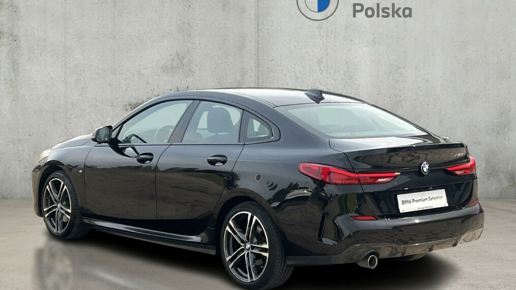 BMW Seria 2, 218