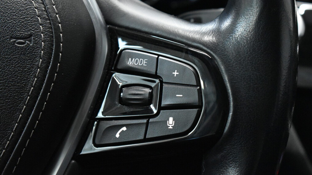 BMW Serii 5, 530