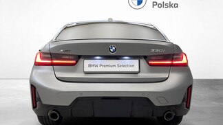 BMW Serii 3, 330