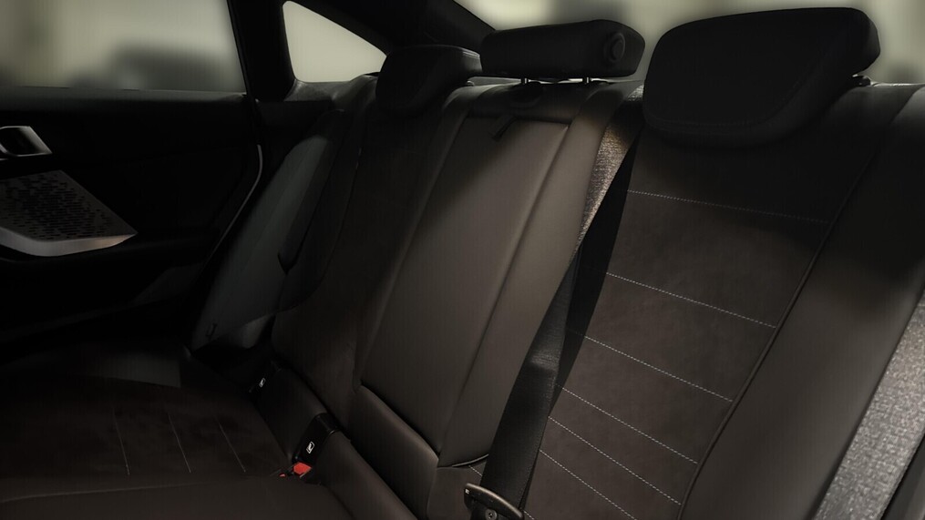 BMW Serii 2, 220