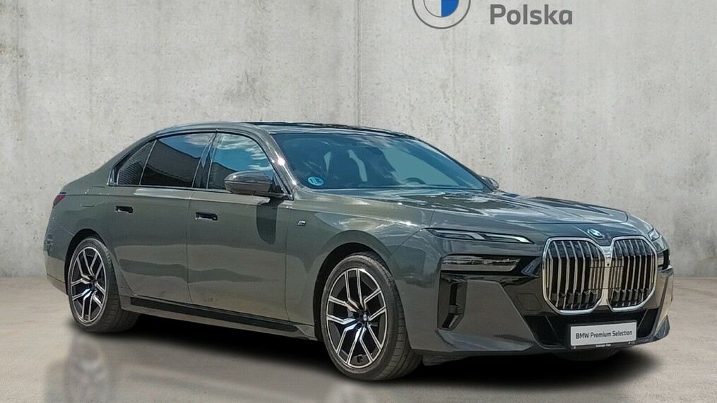 BMW Serii 7, 740