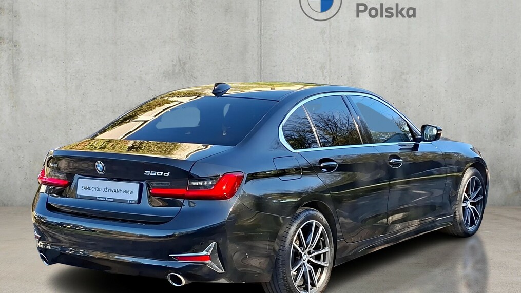 BMW Serii 3, 320