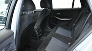 BMW Seria 3, 330