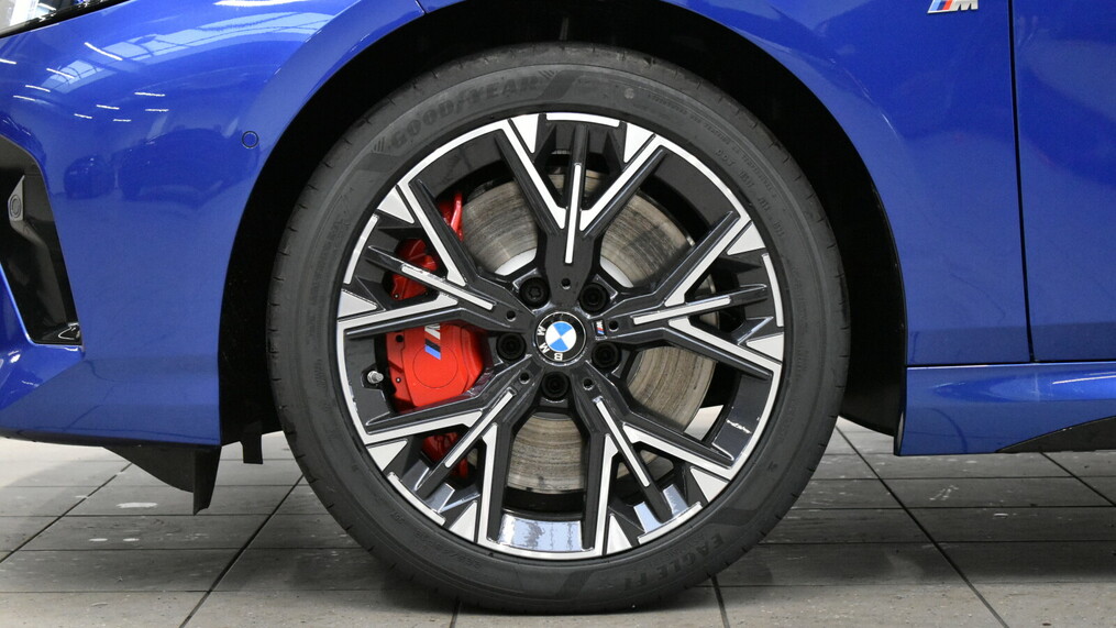 BMW Serii 2, 220