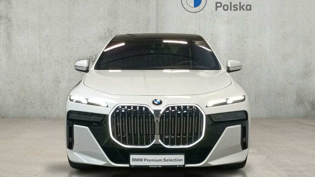 BMW Serii 7, 740