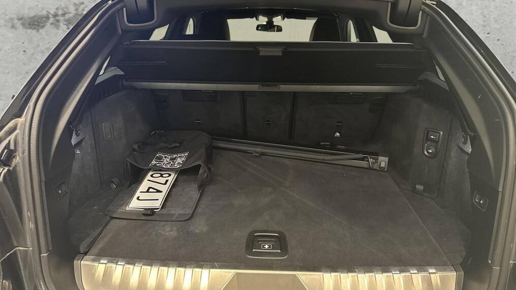 BMW Serii 5, 530