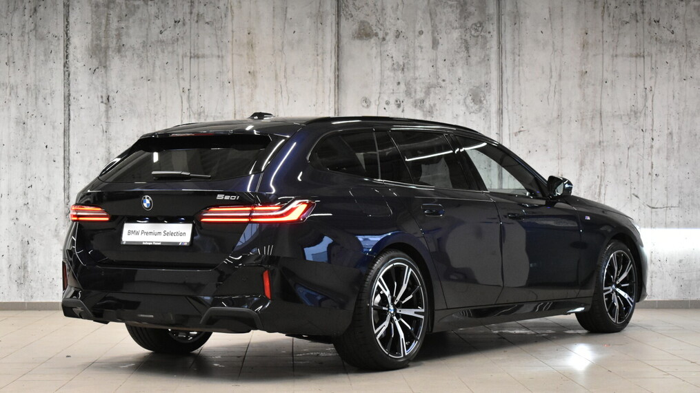 BMW Serii 5, 520