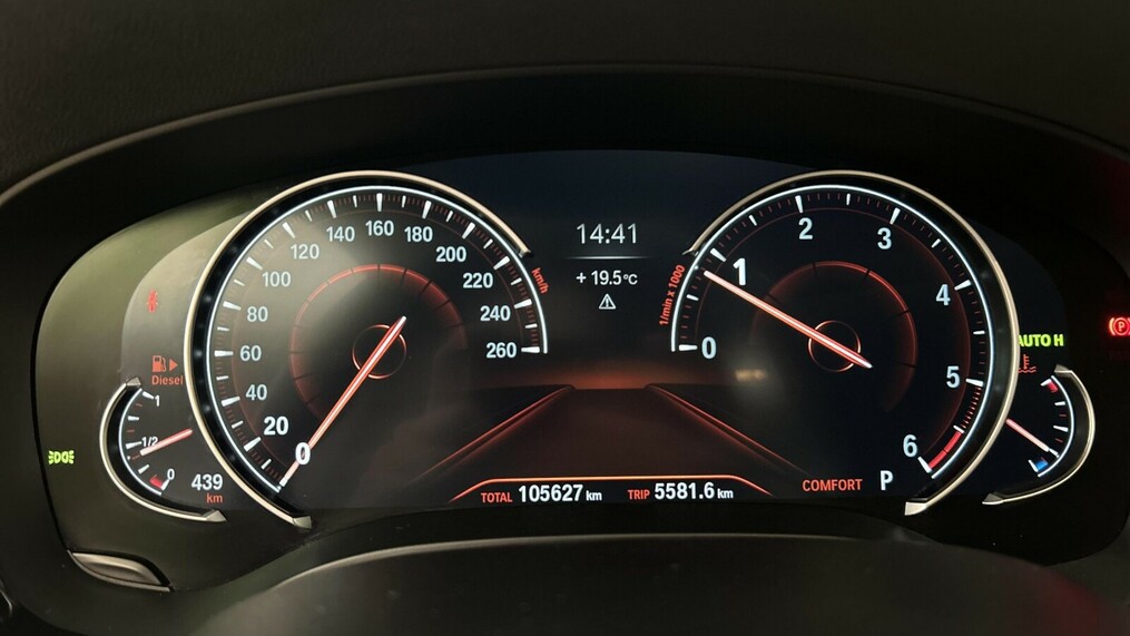BMW Serii 5, 520
