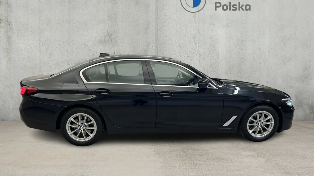 BMW Serii 5, 518