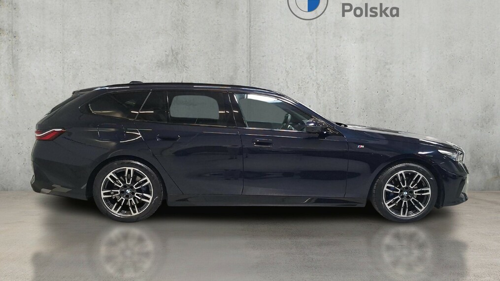 BMW Serii 5, 520