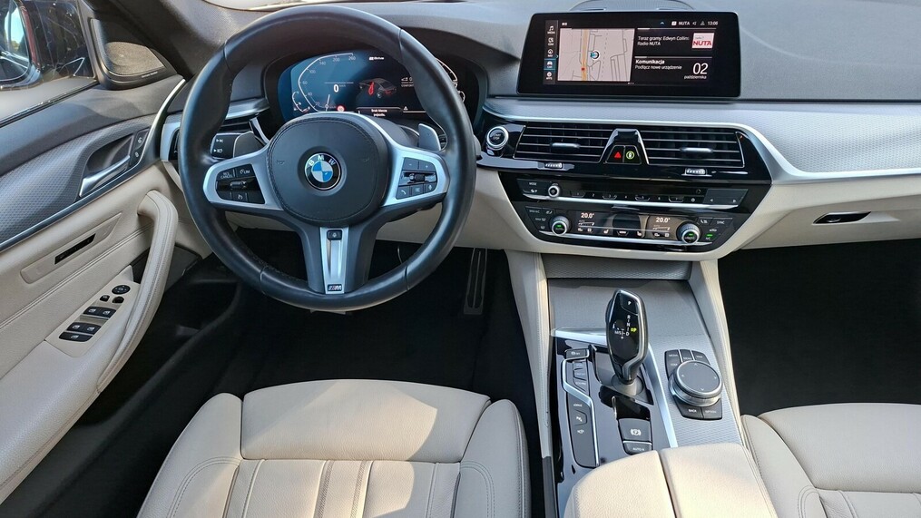 BMW Serii 5, 530