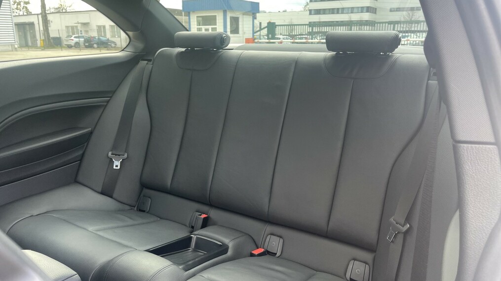 BMW Seria 2 230