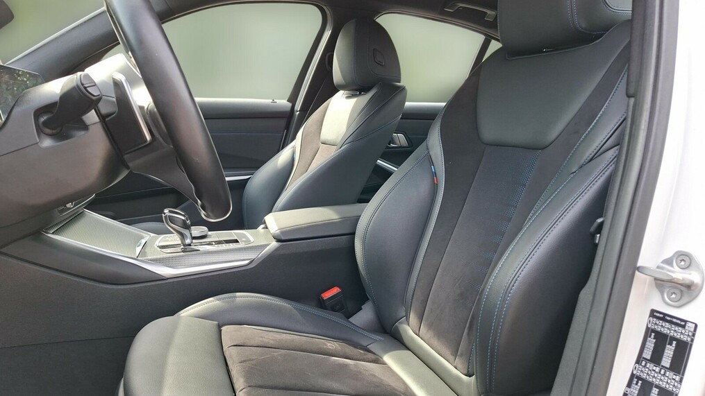 BMW Serii 3, 320